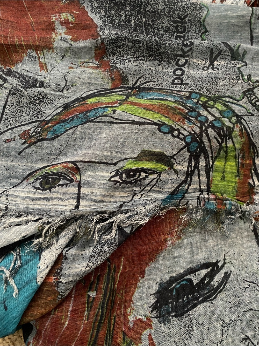 Saga Modal Faces Scarf.